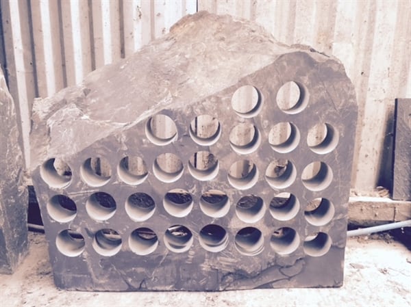 Ridged slate wine rack